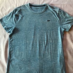 🔑 Hollister Crew Neck Shirt